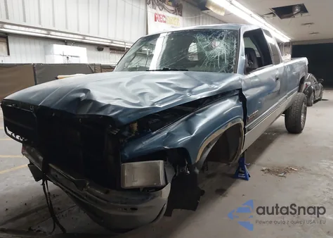 2002 Dodge Ram 2500 Slt/St из США, поврежденный, VIN 3B7KF23602M275693